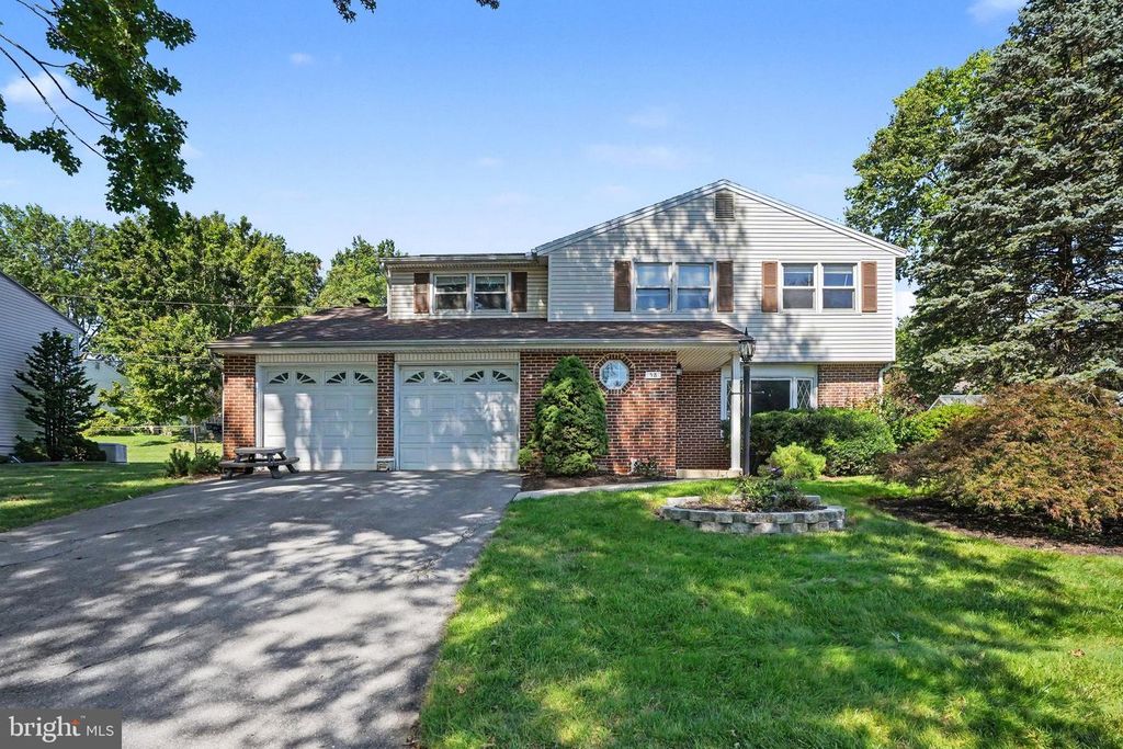 58 OLD FEDERAL RD, Camp Hill, PA 17011