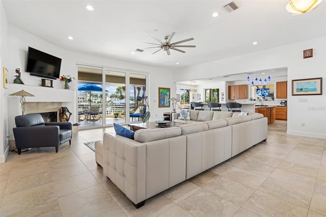 833 PONCE DE LEON DRIVE, Tierra Verde, FL 33715