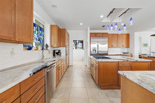 833 PONCE DE LEON DRIVE, Tierra Verde, FL 33715