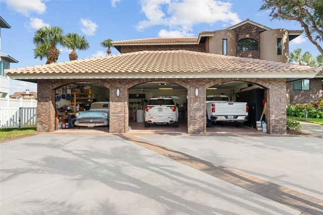 833 PONCE DE LEON DRIVE, Tierra Verde, FL 33715