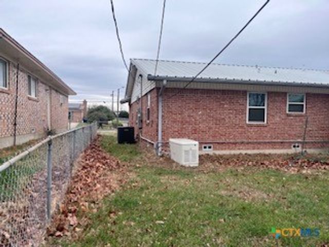 711 S 25th Street, Copperas Cove, TX 76522