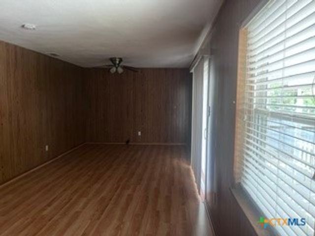 711 S 25th Street, Copperas Cove, TX 76522