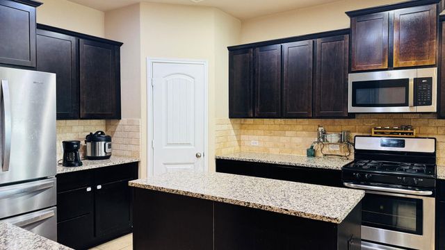 2437 Merton DR, Leander, TX 78641