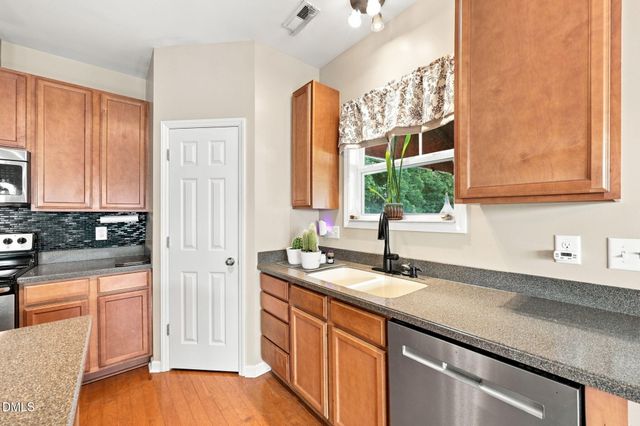 1406 Copper Circle, Mebane, NC 27302