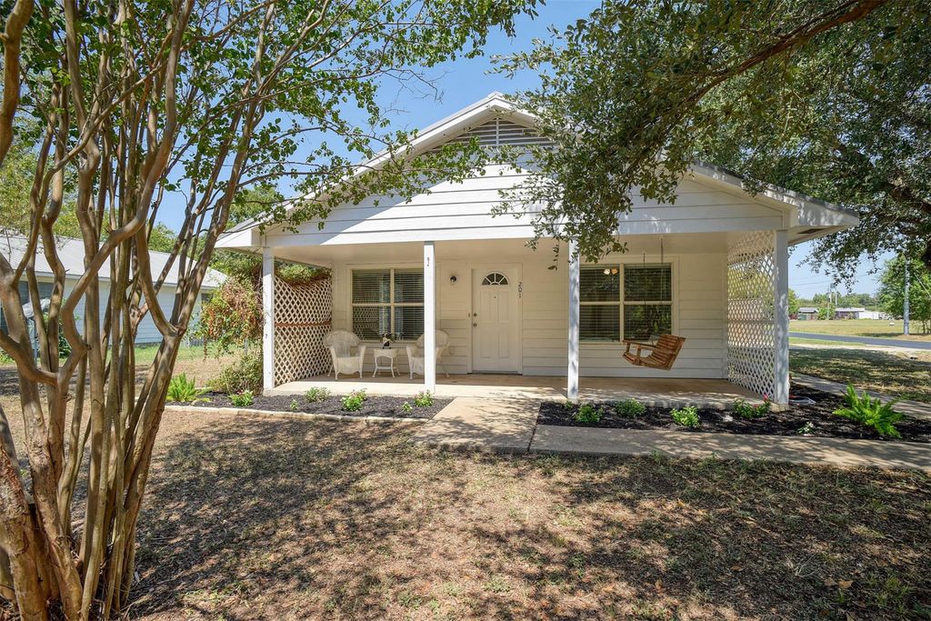 201 Maynard ST, Bastrop, TX 78602