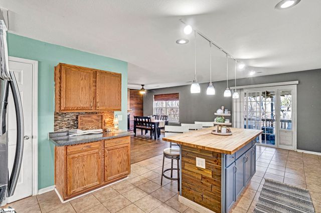 104 Claymoor Court, Williamston, SC 29697