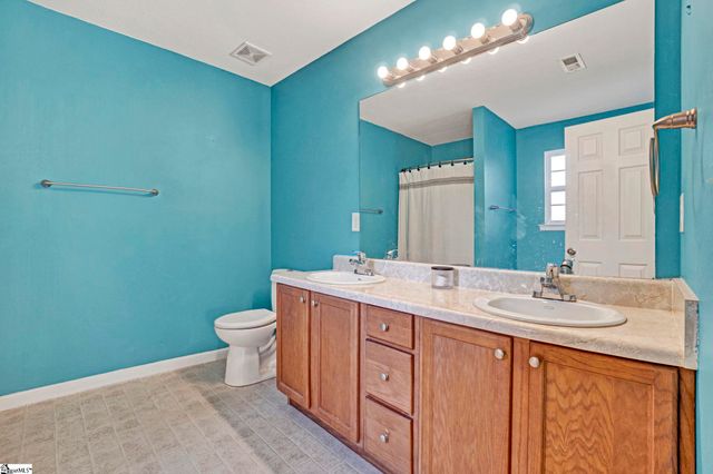 104 Claymoor Court, Williamston, SC 29697