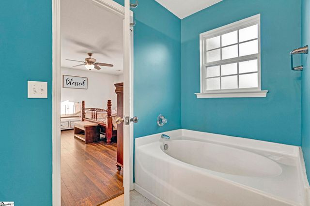 104 Claymoor Court, Williamston, SC 29697