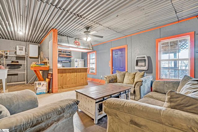 104 Claymoor Court, Williamston, SC 29697