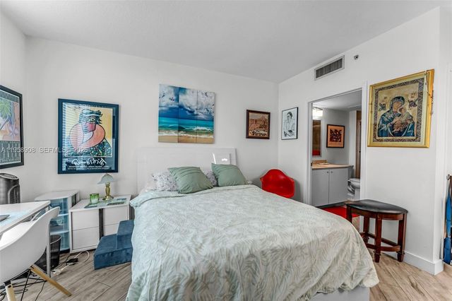 9066 SW 73rd Ct 908, Miami, FL 33156