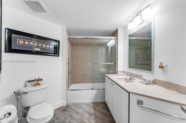 9066 SW 73rd Ct 908, Miami, FL 33156