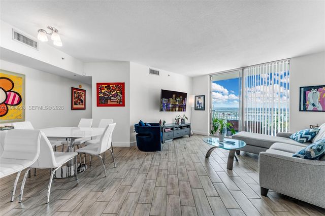 9066 SW 73rd Ct 908, Miami, FL 33156