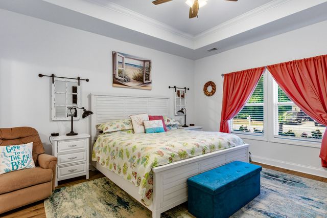 382 Long Meadow Dr., Loris, SC 29569