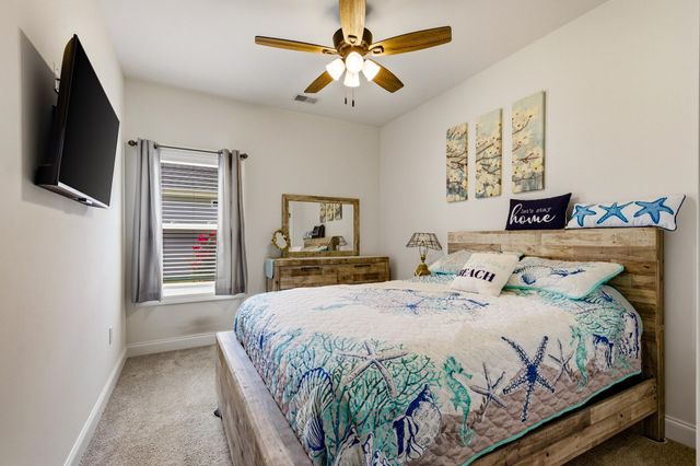 382 Long Meadow Dr., Loris, SC 29569