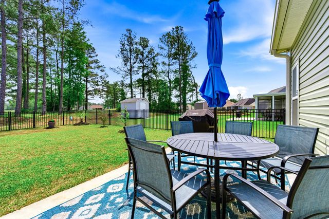 382 Long Meadow Dr., Loris, SC 29569