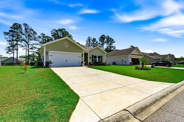 382 Long Meadow Dr., Loris, SC 29569