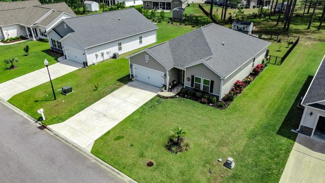 382 Long Meadow Dr., Loris, SC 29569