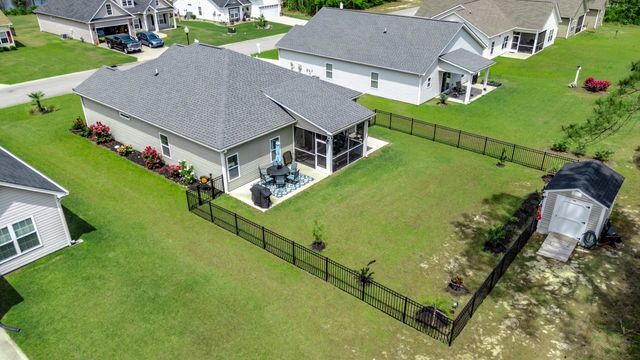 382 Long Meadow Dr., Loris, SC 29569