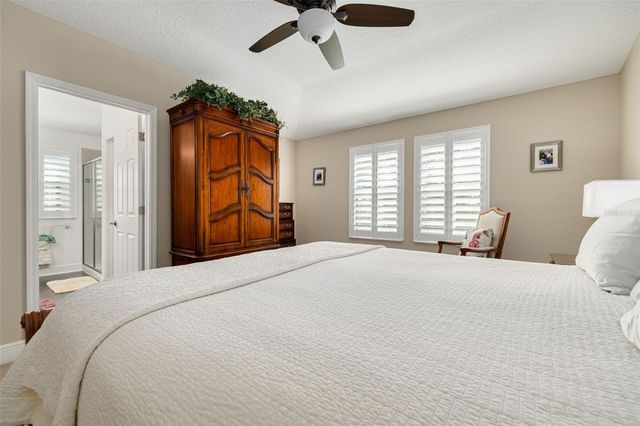 11418 CROWNED SPARROW LANE, Tampa, FL 33626