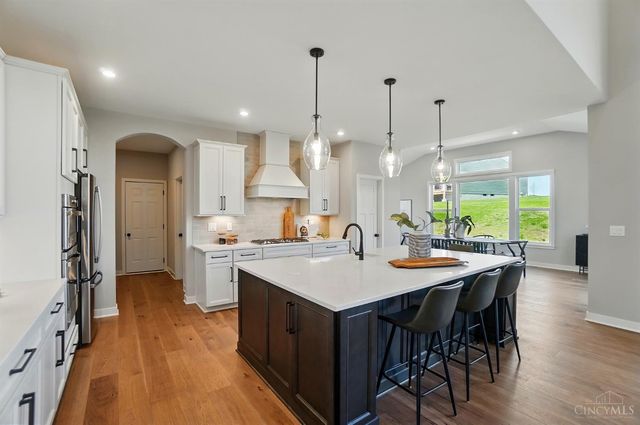 7516 Donegal Drive, Miami Twp, OH 45233