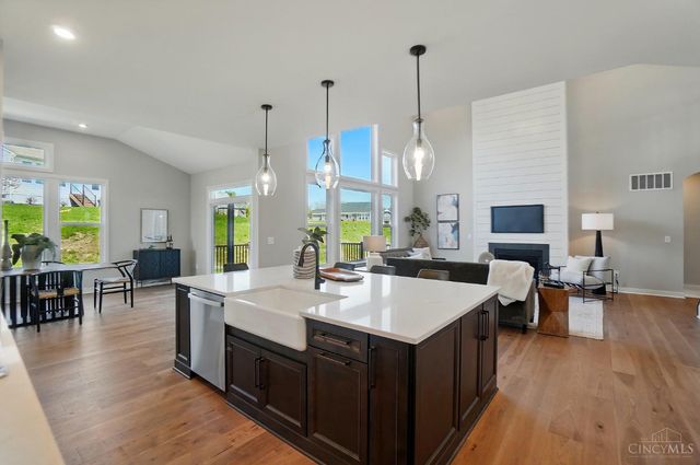 7516 Donegal Drive, Miami Twp, OH 45233