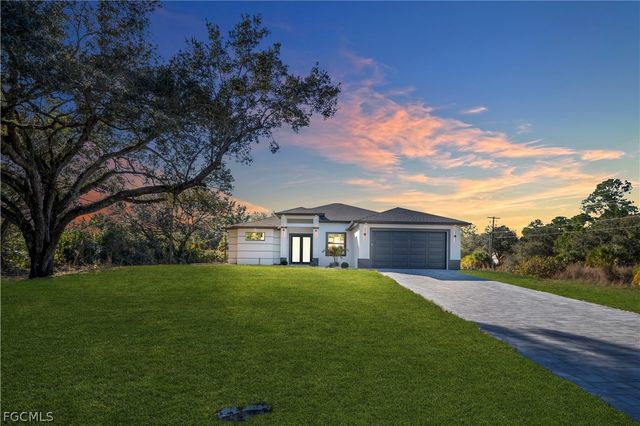 1923 Wellington AVE, Lehigh Acres, FL 33972