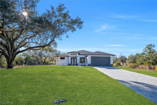 1923 Wellington AVE, Lehigh Acres, FL 33972