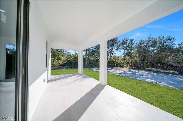 1923 Wellington AVE, Lehigh Acres, FL 33972