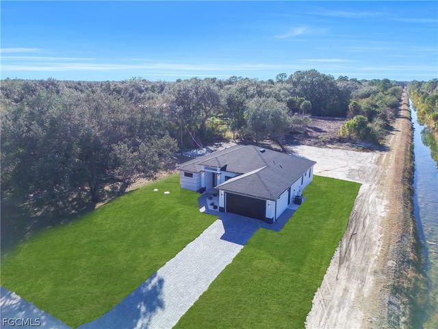 1923 Wellington AVE, Lehigh Acres, FL 33972