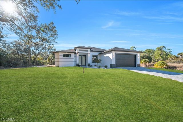 1923 Wellington AVE, Lehigh Acres, FL 33972