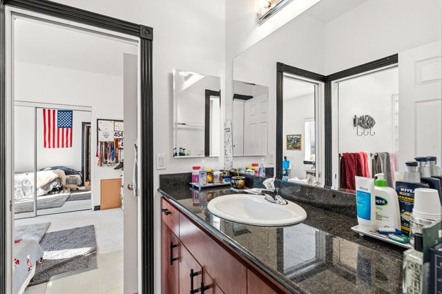 875 N Mountain Avenue, Central Point, OR 97502