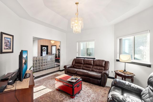 875 N Mountain Avenue, Central Point, OR 97502