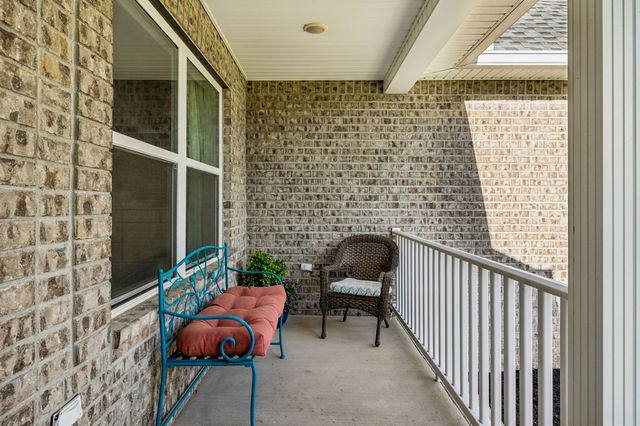 400 Mockingbird Ln, Hartsville, TN 37074