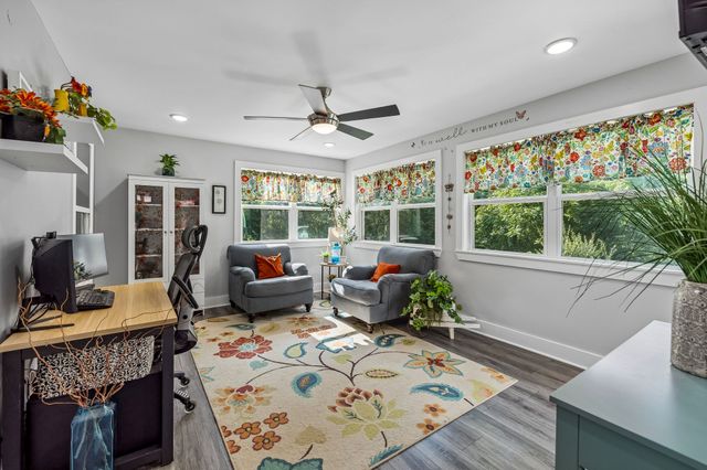 400 Mockingbird Ln, Hartsville, TN 37074