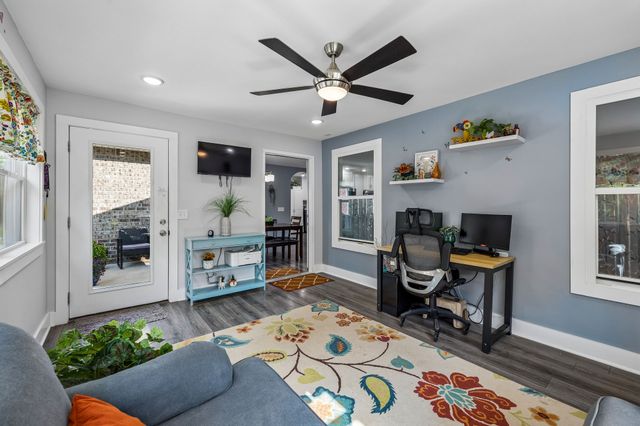 400 Mockingbird Ln, Hartsville, TN 37074
