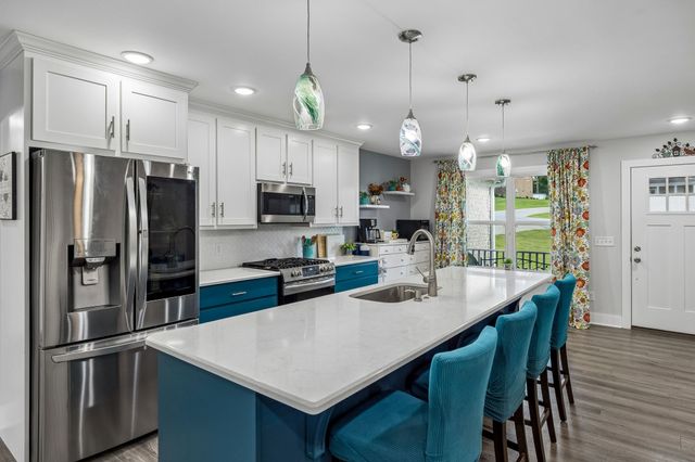 400 Mockingbird Ln, Hartsville, TN 37074