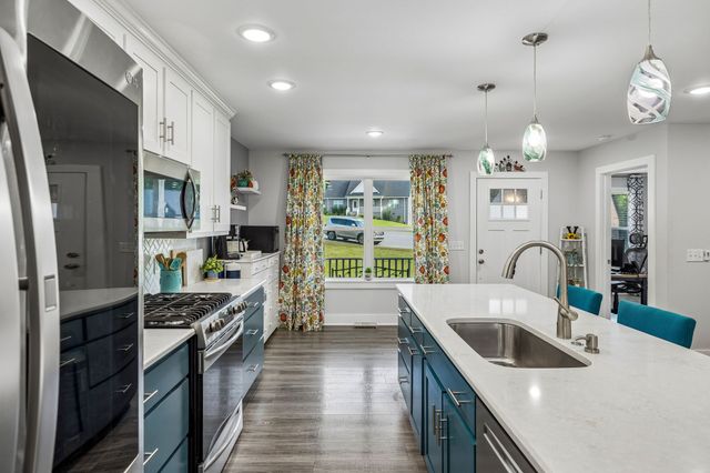 400 Mockingbird Ln, Hartsville, TN 37074
