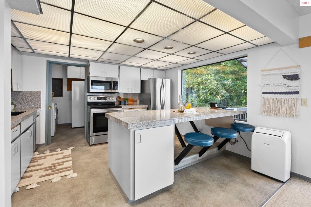 3079 Bottle Bay Rd, Sagle, ID 83860 photo 16