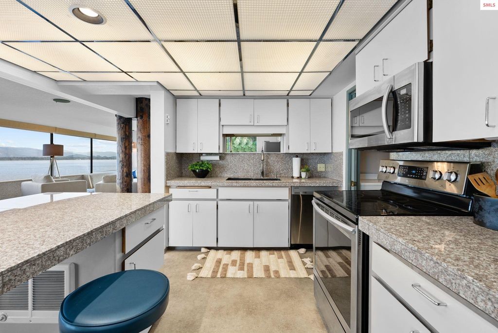 3079 Bottle Bay Rd, Sagle, ID 83860 photo 17