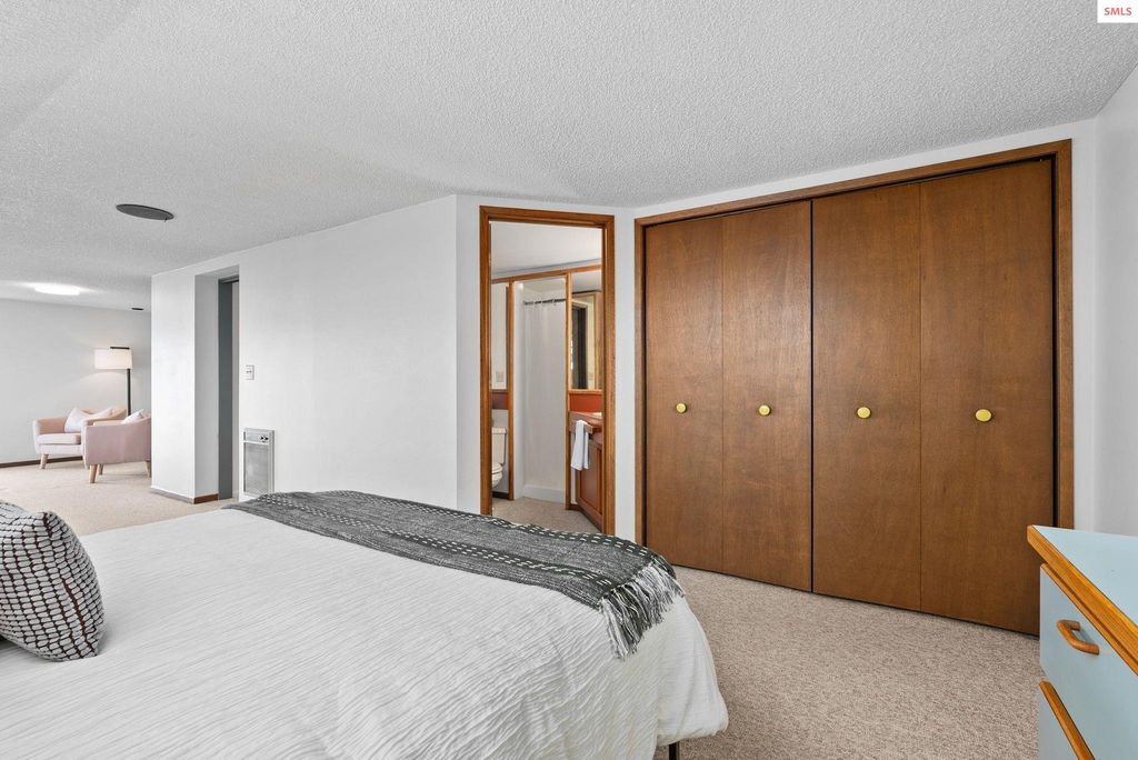 3079 Bottle Bay Rd, Sagle, ID 83860 photo 24