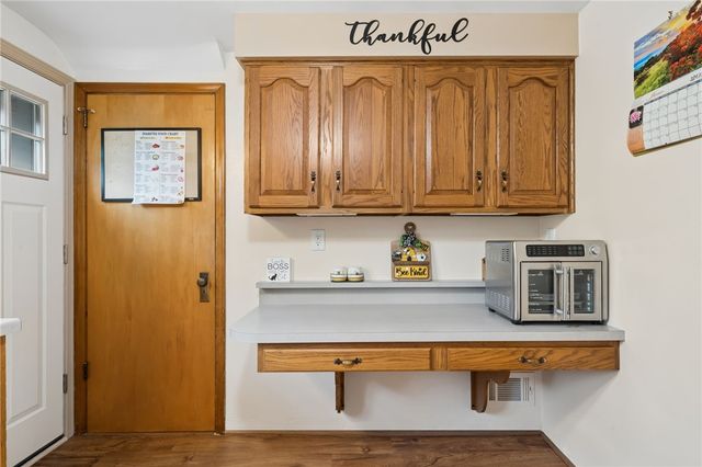 4755 Woodhill Dr, Munhall, PA 15120