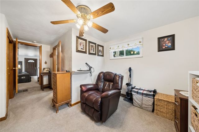4755 Woodhill Dr, Munhall, PA 15120