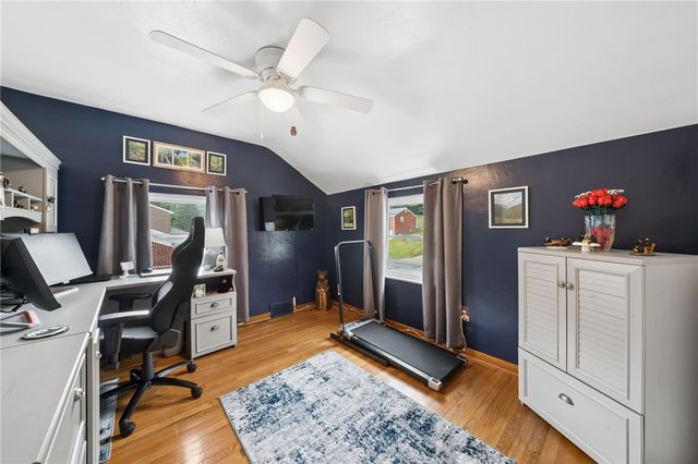 4755 Woodhill Dr, Munhall, PA 15120