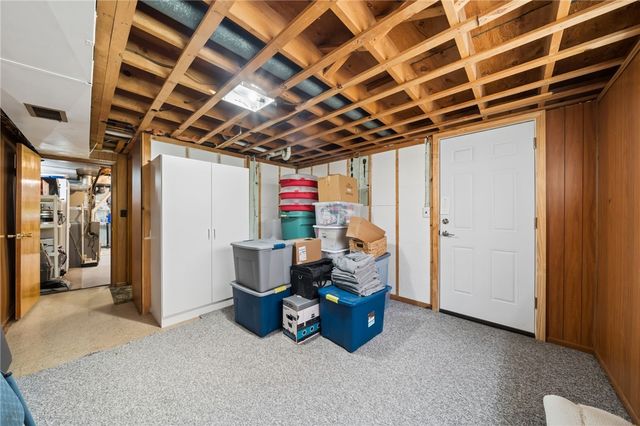 4755 Woodhill Dr, Munhall, PA 15120