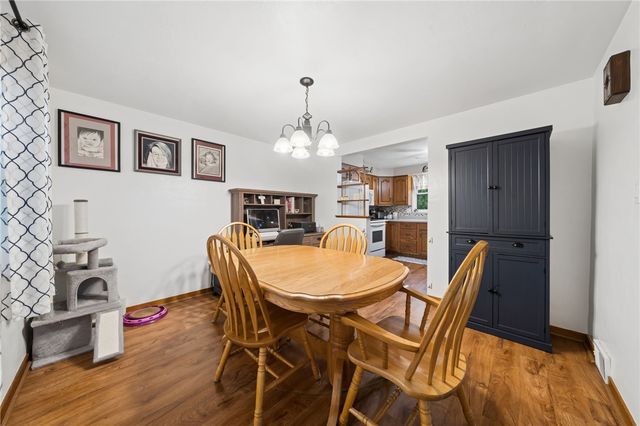 4755 Woodhill Dr, Munhall, PA 15120