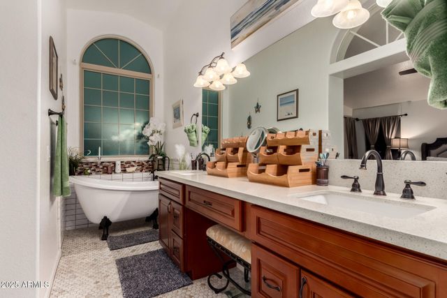 5956 E PHELPS Road, Scottsdale, AZ 85254