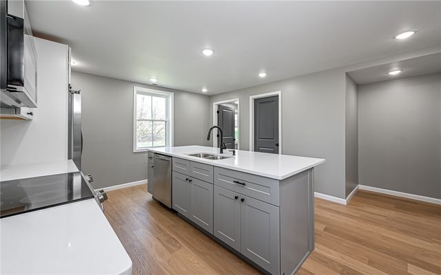 270 Laurel Rock Dr, North Sewickley Twp, PA 15010