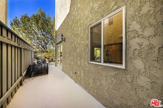 2345 Roscomare Road 201, Los Angeles, CA 90077