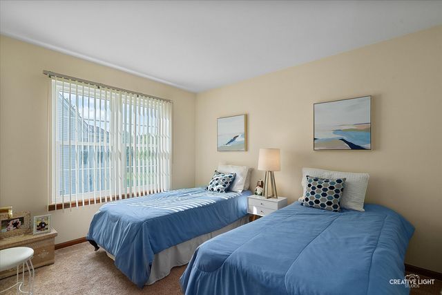 108 River Run Court, Oswego, IL 60543
