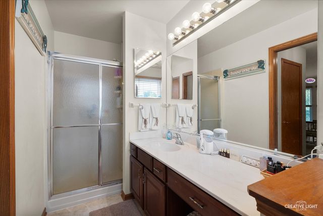 108 River Run Court, Oswego, IL 60543